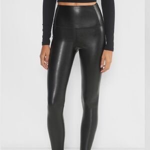 Aritzia Wilfred Free Vegan Leather Leggings
